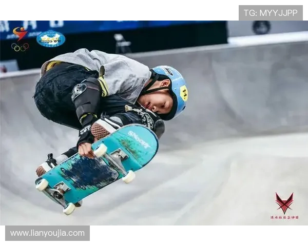 南京极限运动队在世界滑板锦标赛中以90分稳居积分榜首位